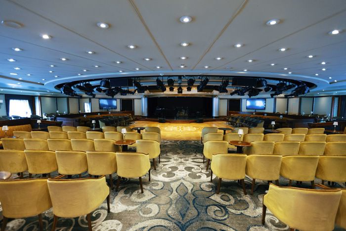 Cabaret Lounge